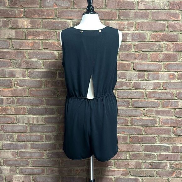 A New Day Women’s Black Sleeveless Romper Size Medium - Picture 3 of 5
